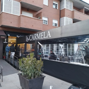 Cerramientos para negocios en Madrid — La Fábrica de Toldos y Persianas